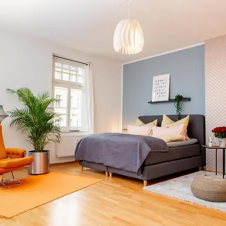 Kassberg Apartment Im Retro-Stil / Netflix & Wifi Chemnitz Exterior photo